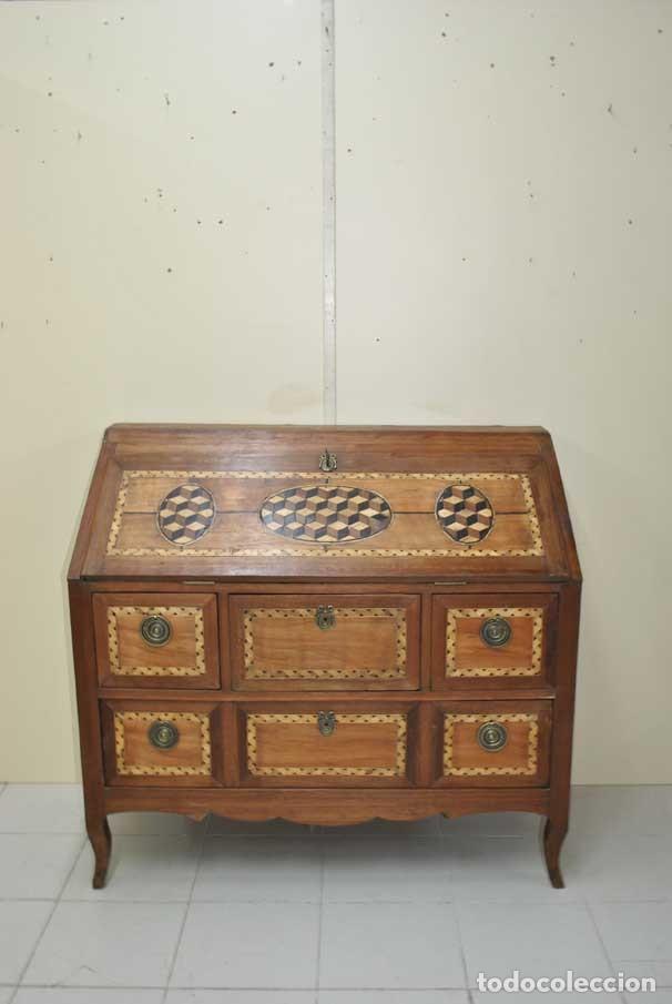 Antig&uuml;edades: C&Oacute;MODA ANTIGUA DE MADERA Y MARQUETER&Iacute;A - Foto 2