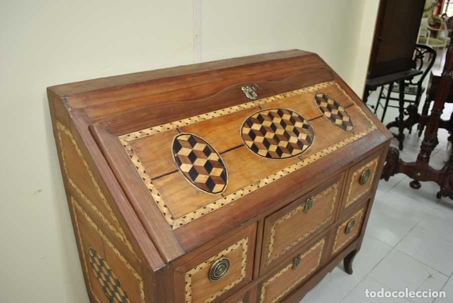 Antig&uuml;edades: C&Oacute;MODA ANTIGUA DE MADERA Y MARQUETER&Iacute;A - Foto 4