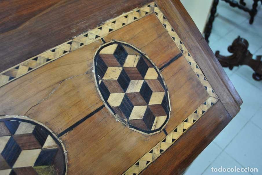 Antig&uuml;edades: C&Oacute;MODA ANTIGUA DE MADERA Y MARQUETER&Iacute;A - Foto 5