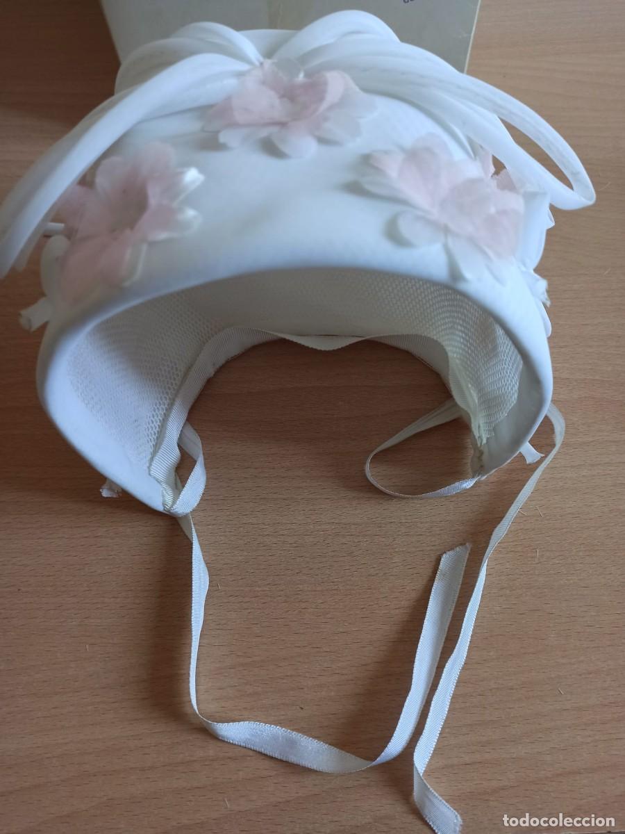 Antig&uuml;edades: Casquete de Comuni&oacute;n de los a&ntilde;os 70. - Foto 1