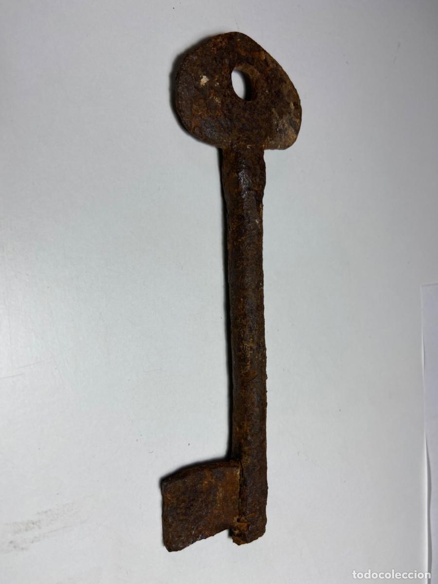 Antig&uuml;edades: 118- Llave de forja. S. XVIII - Foto 2