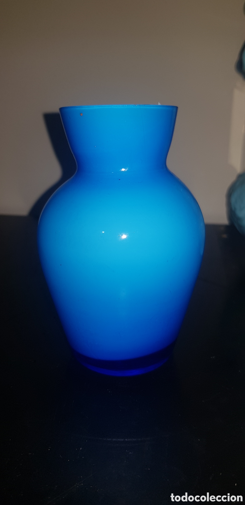 Antig&uuml;edades: Jarron cristal Opalina azul - Foto 1