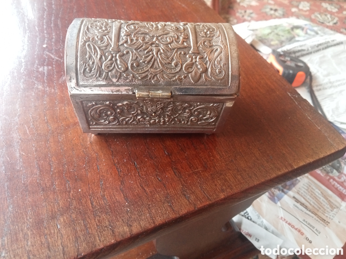 Antig&uuml;edades: PEQUE&Ntilde;O COFRE CON FILIGRANA - Foto 1