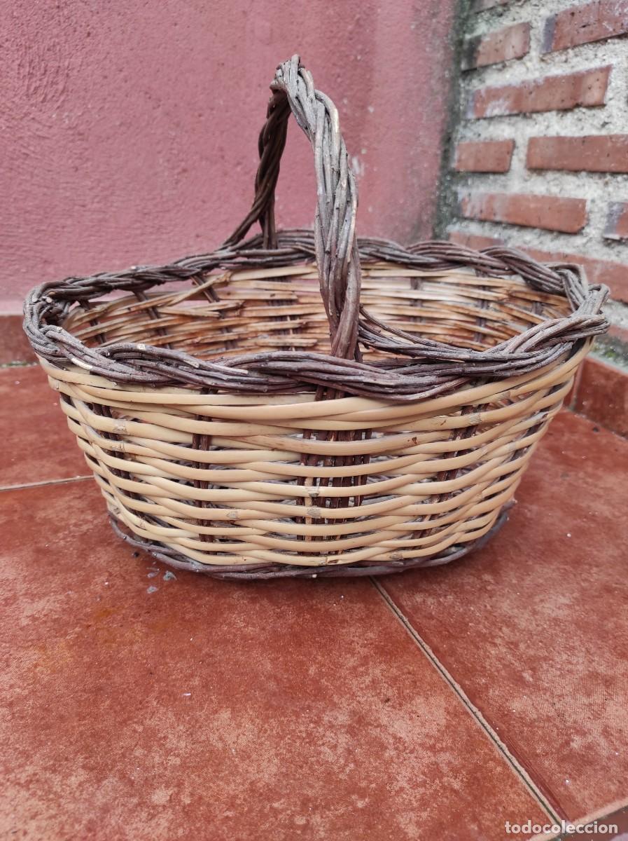 Antig&uuml;edades: CESTA DE MIMBRE ANTIGUA - Foto 1