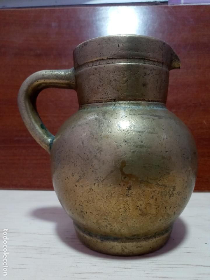 Antig&uuml;edades: Jarra de bronce siglo XVIII- Maciza muy pesada