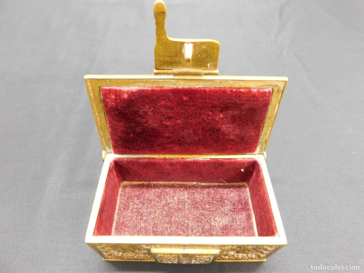 Antig&uuml;edades: Antigua Caja de Bronce - Foto 10