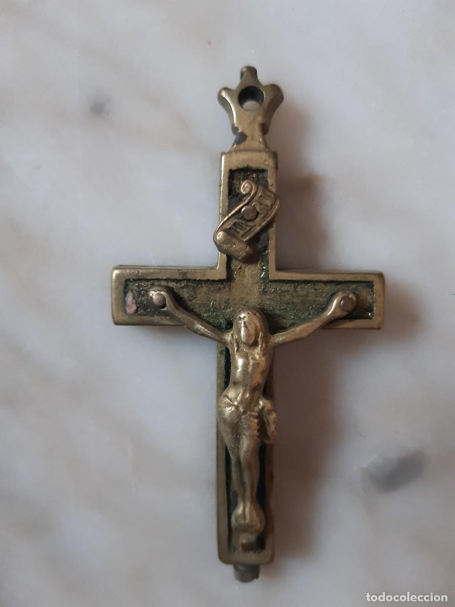 Antig&uuml;edades: OR84. Cruz bronce - Foto 1