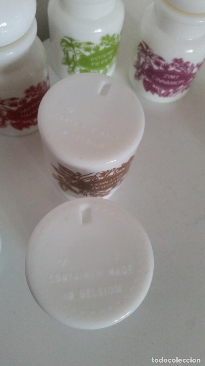 Antig&uuml;edades: ANTIGUIO CONJUNTO DE TAROS DE COSINA EM OPALINA - Foto 9