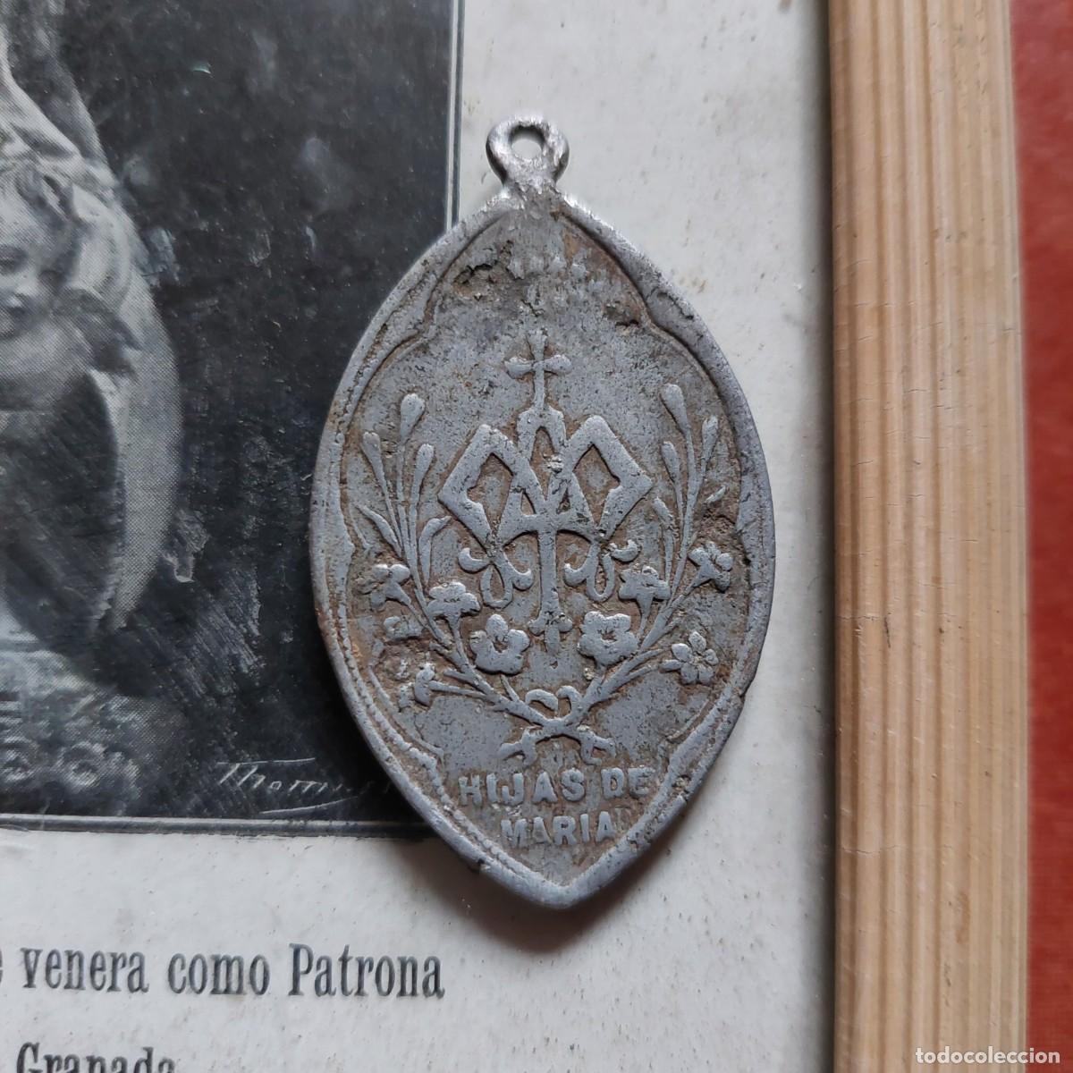 Antig&uuml;edades: Cuadro y medalla de las hijas de Maria - Foto 3