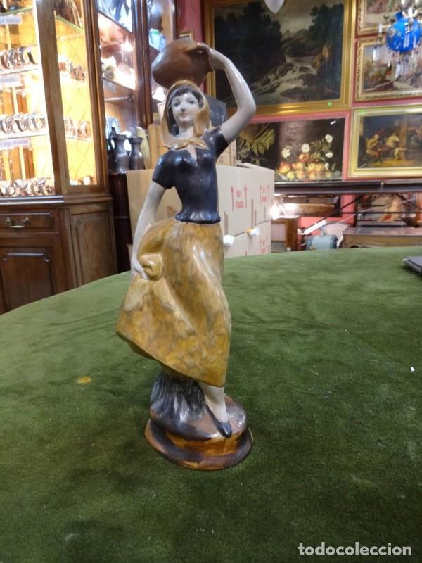 Antig&uuml;edades: figura de porcelana. REF-9374 - Foto 1