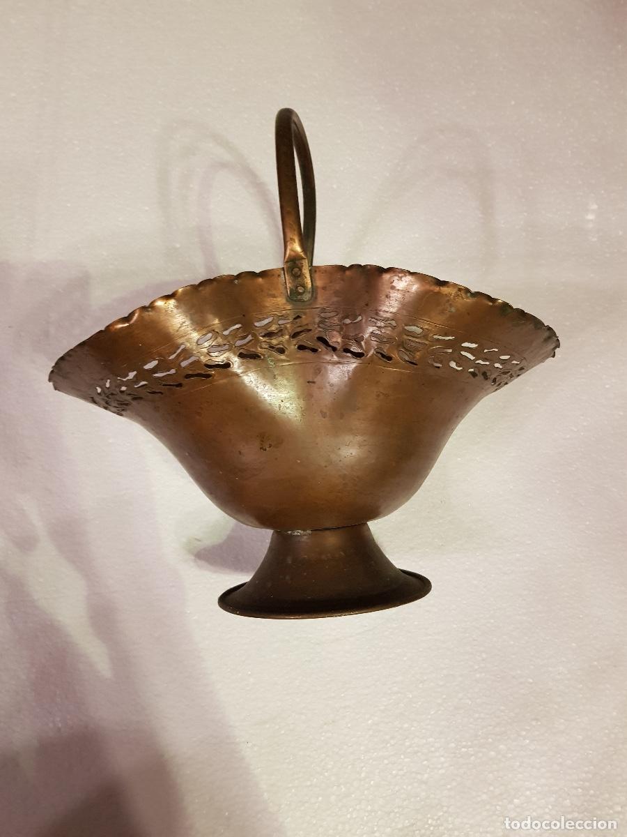 Antig&uuml;edades: CESTA LATON - Foto 1