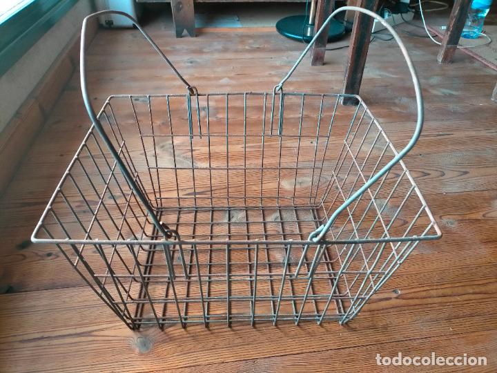 Antig&uuml;edades: Cesta de hierro cesto antiguo de tienda compras para comprar de la compra rectangular rejilla - Foto 2