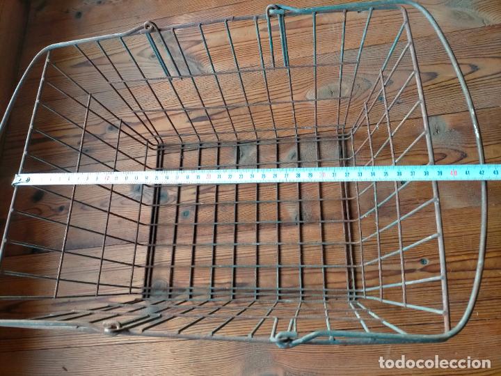 Antig&uuml;edades: Cesta de hierro cesto antiguo de tienda compras para comprar de la compra rectangular rejilla - Foto 8