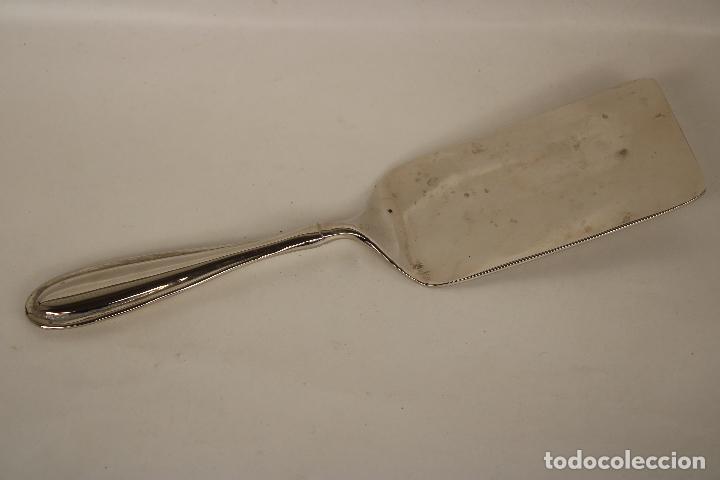 Antig&uuml;edades: pala de servir plateada - Foto 1