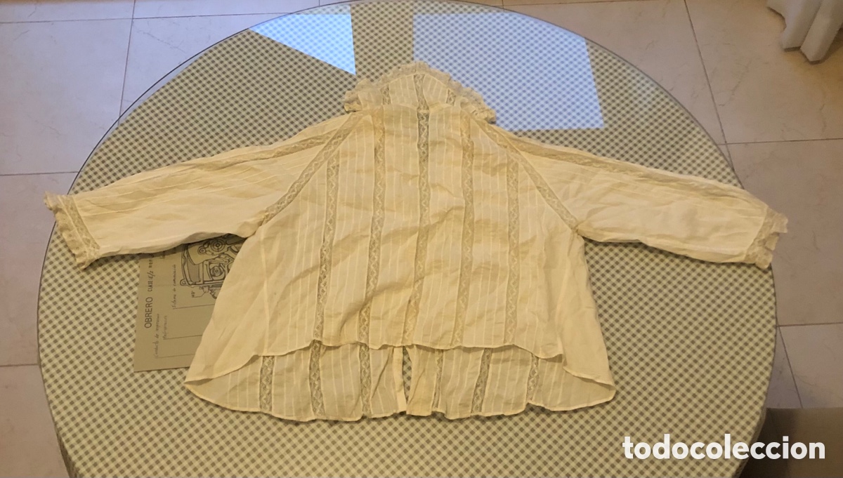 Antig&uuml;edades: Camisa puntilla - Foto 2