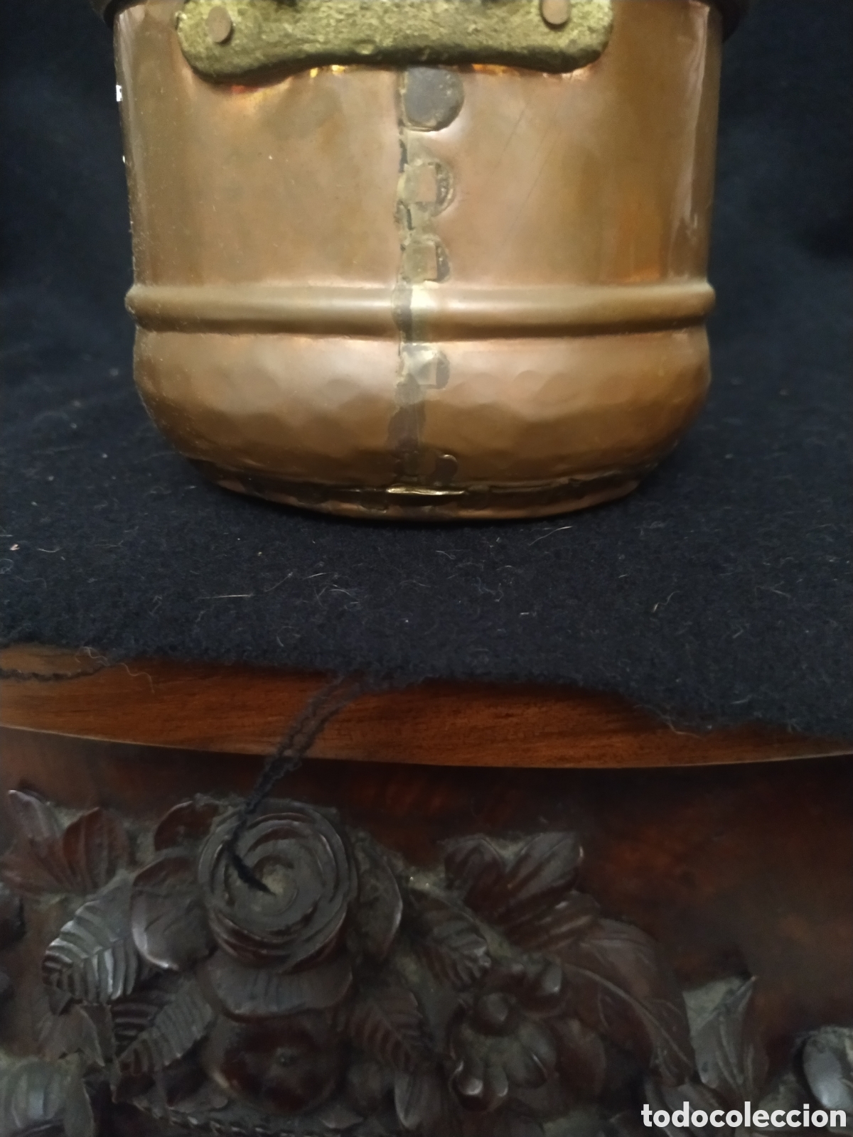 Antig&uuml;edades: Centro de cobre con asas de bronce - Foto 2
