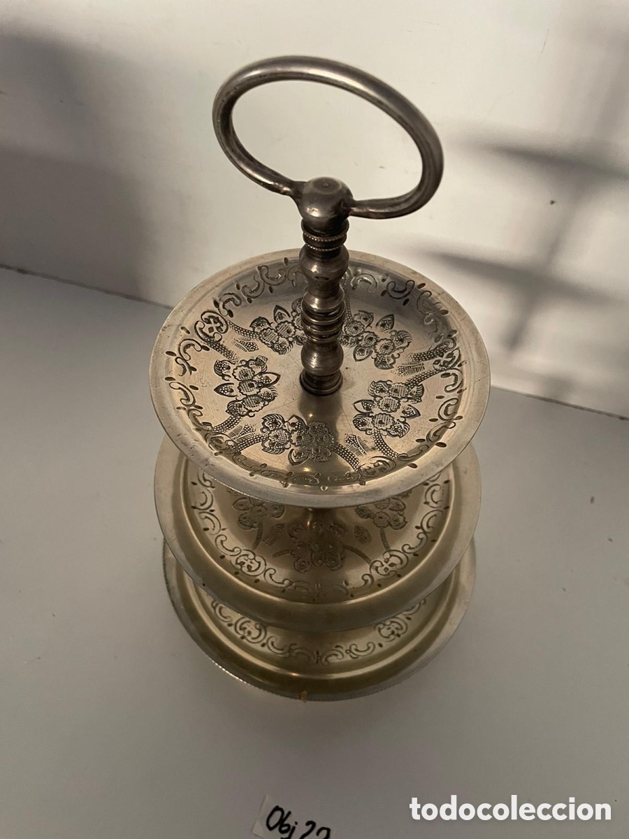 Antig&uuml;edades: Frutero de metal vintage - Foto 2