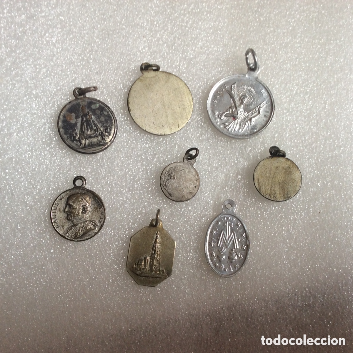 Antig&uuml;edades: 8 medallas religiosas - Foto 2