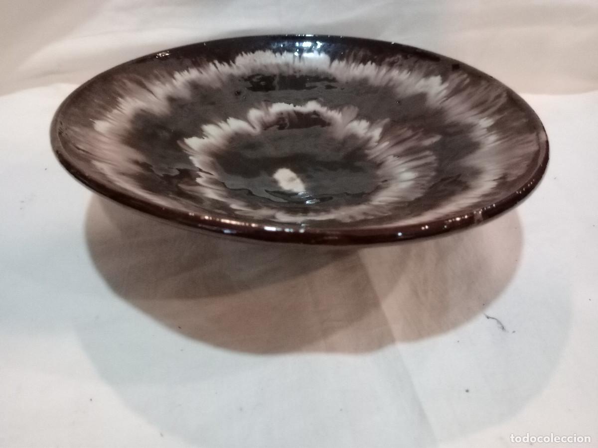 Antig&uuml;edades: fuente de ceramica - Foto 1