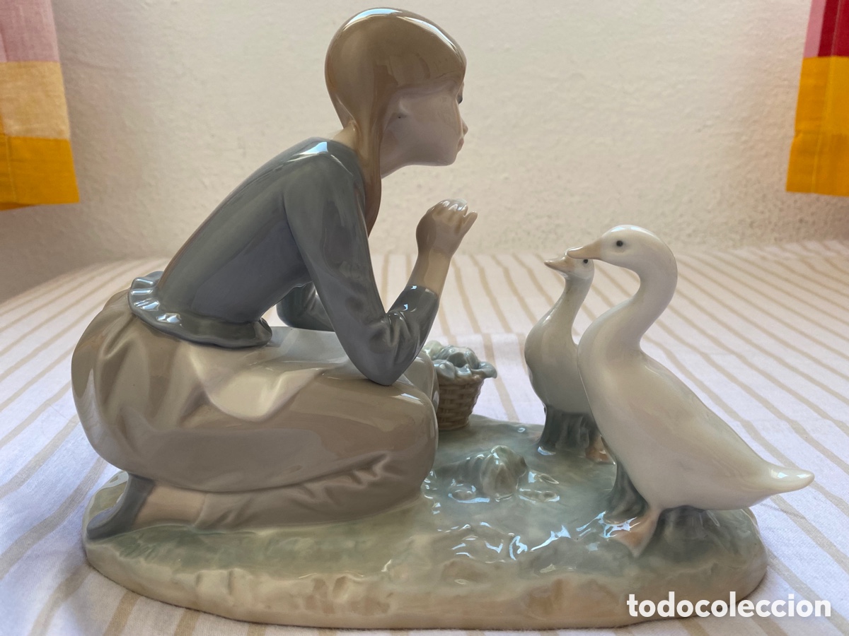 Antig&uuml;edades: Figura Lladr&oacute; Chica con dos ocas - Foto 4
