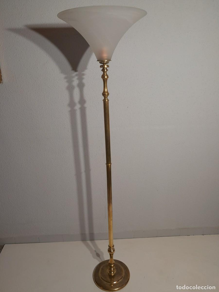 Antig&uuml;edades: lampara de pie- - Foto 1