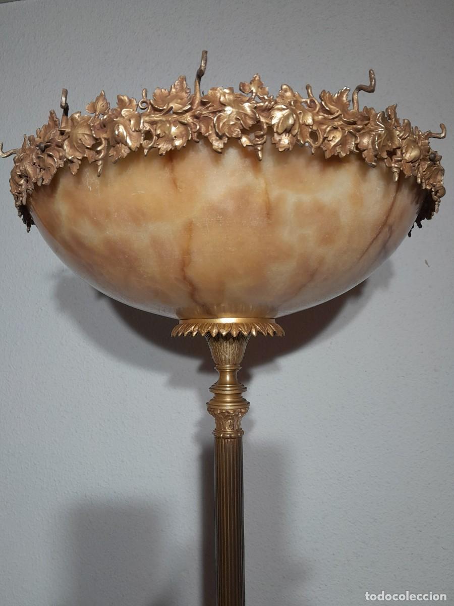 Antig&uuml;edades: lampara de pie -palaciega- - Foto 3