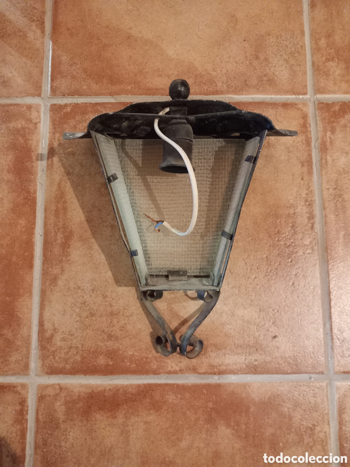 Antig&uuml;edades: Farol de jard&iacute;n en forja - Foto 2