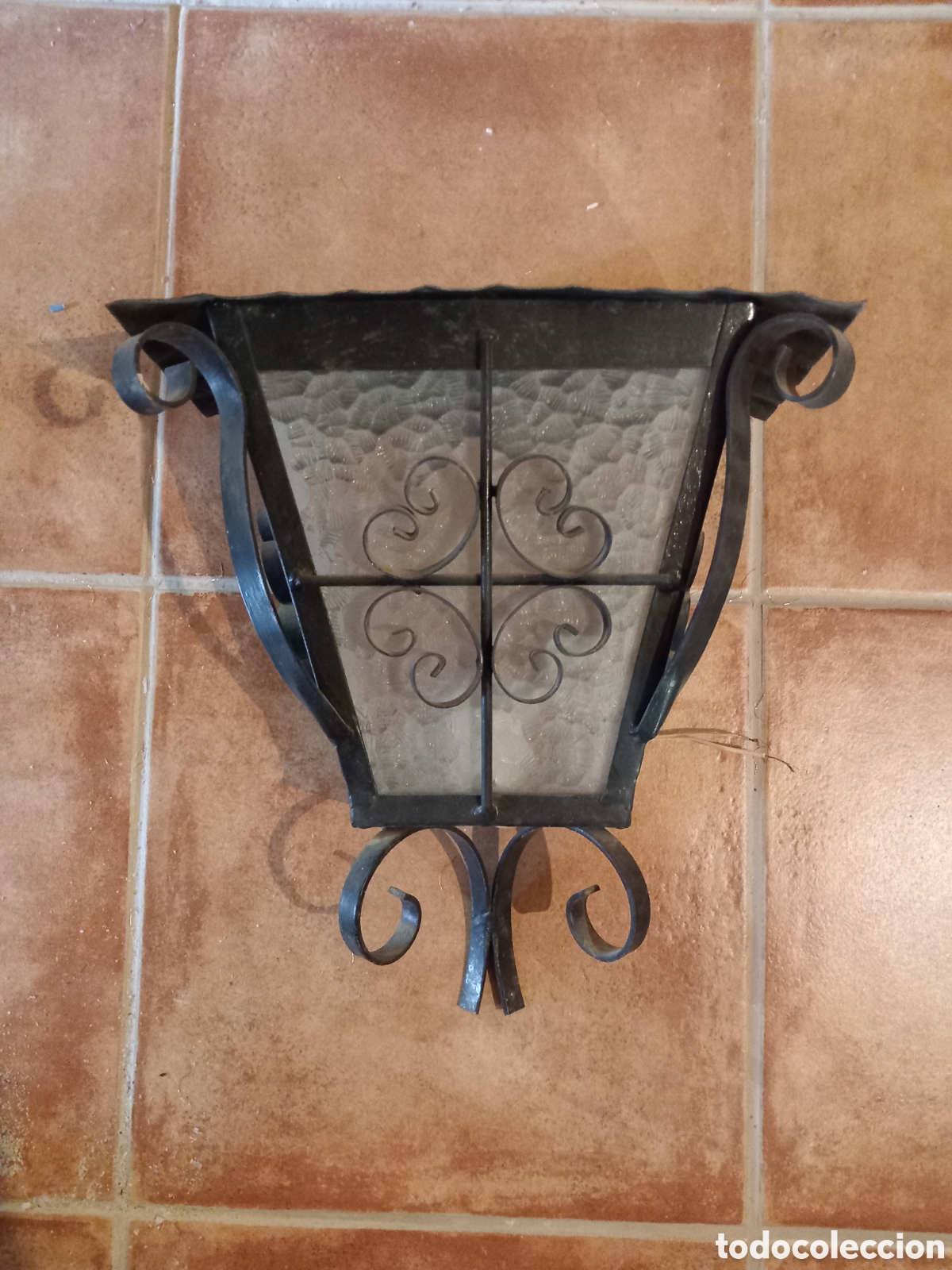 Antig&uuml;edades: Farol de jard&iacute;n de forja - Foto 1