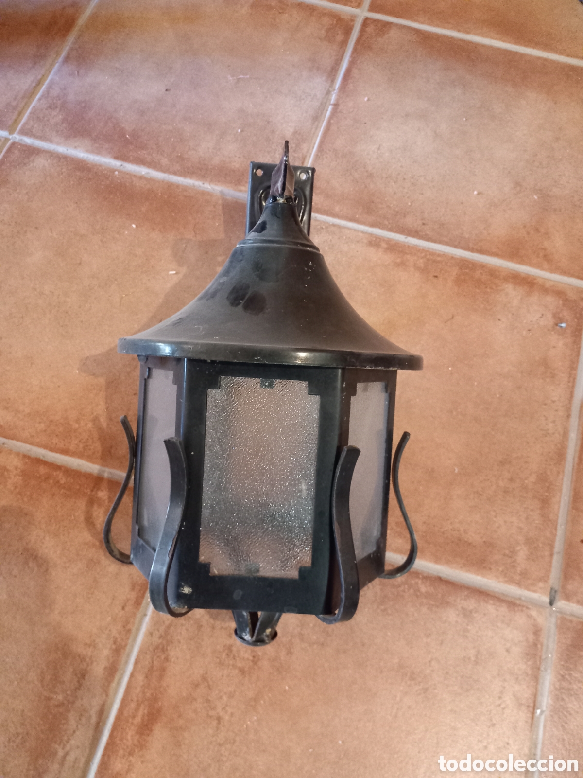 Antig&uuml;edades: Farol de forja de jard&iacute;n - Foto 2