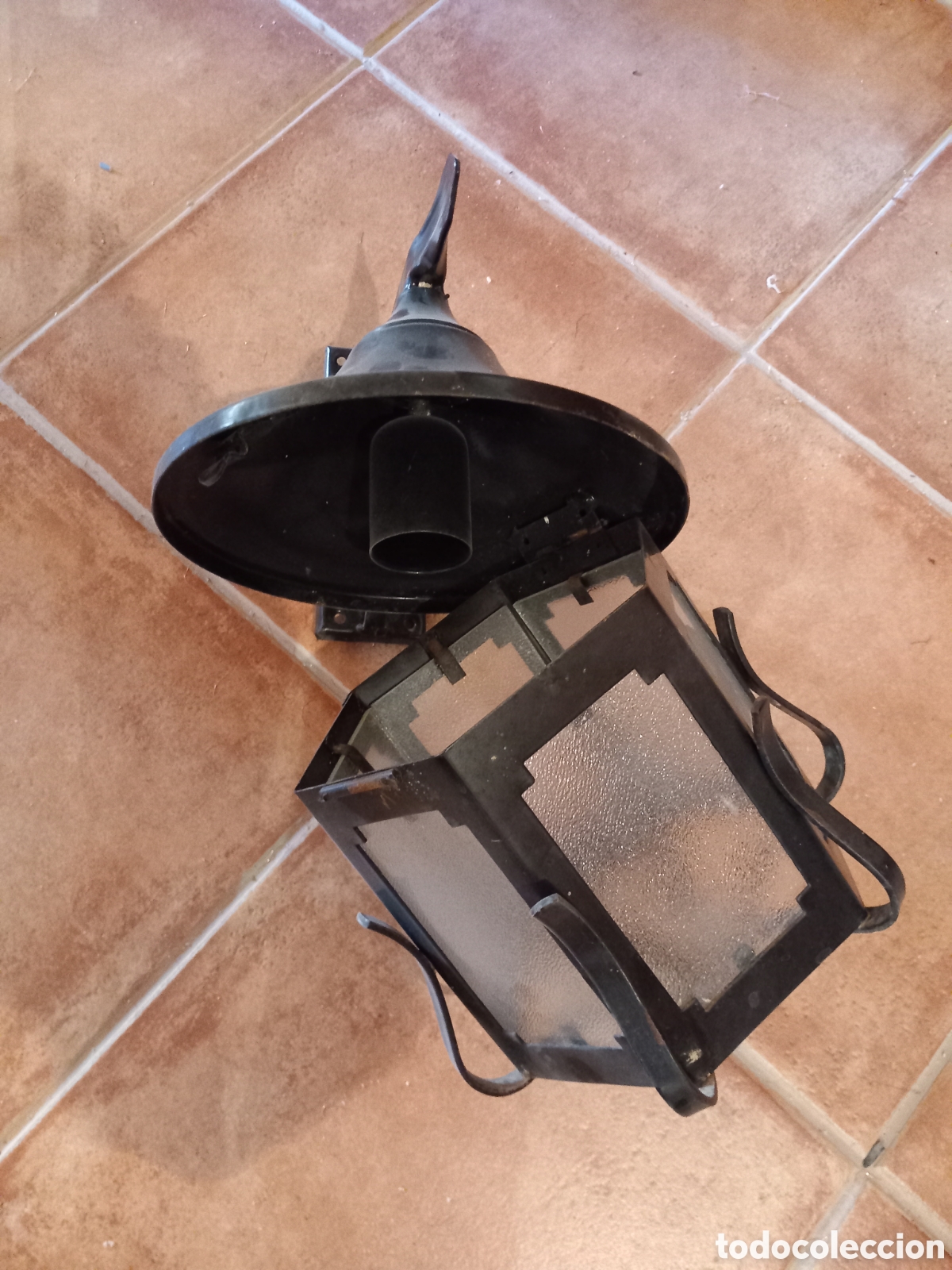 Antig&uuml;edades: Farol de forja de jard&iacute;n - Foto 3