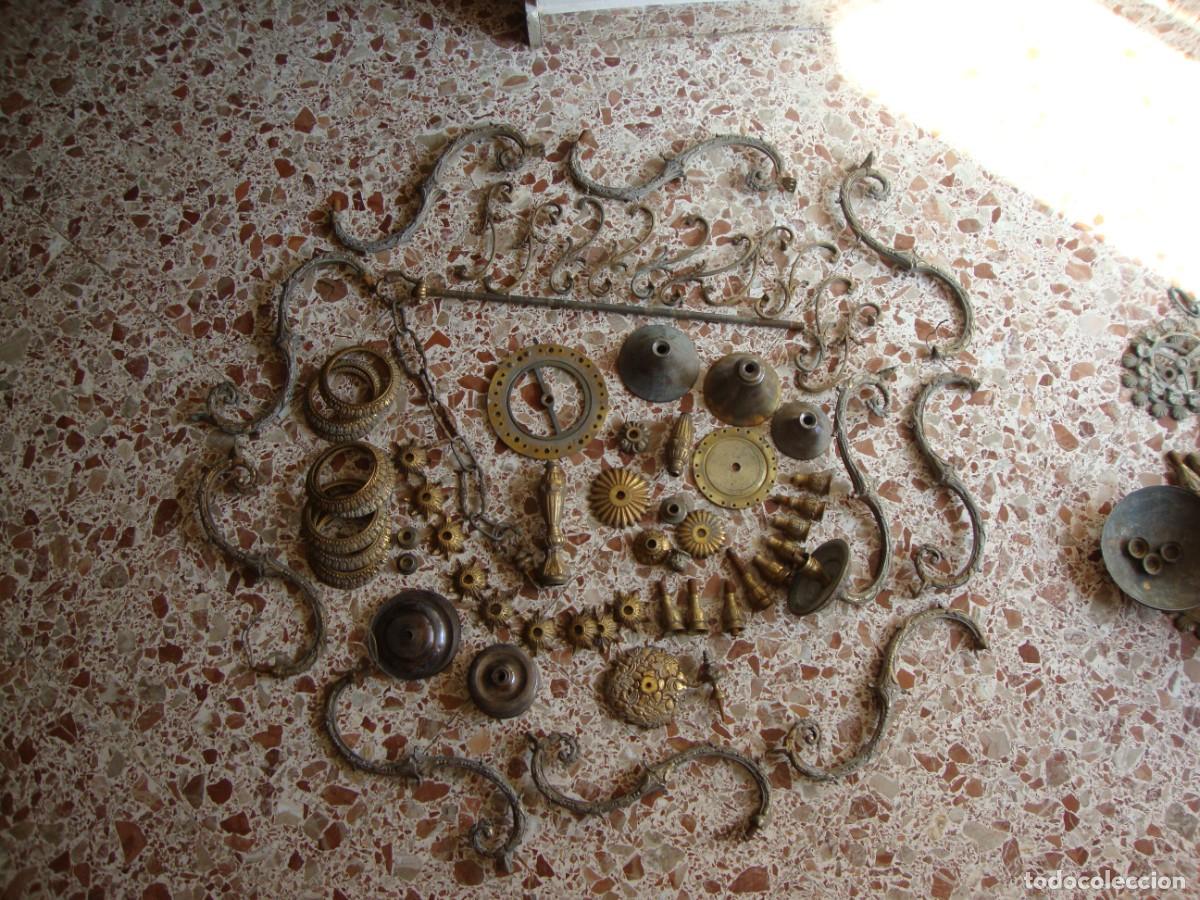 Antig&uuml;edades: LAMPARA DE BRONCE CON 9 BRAZOS - Foto 1