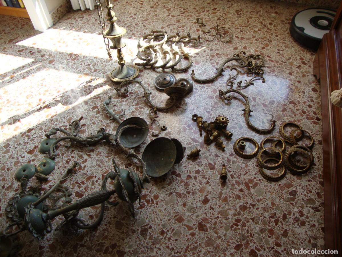 Antig&uuml;edades: LAMPARA DE BRONCE CON 9 BRAZOS - Foto 2
