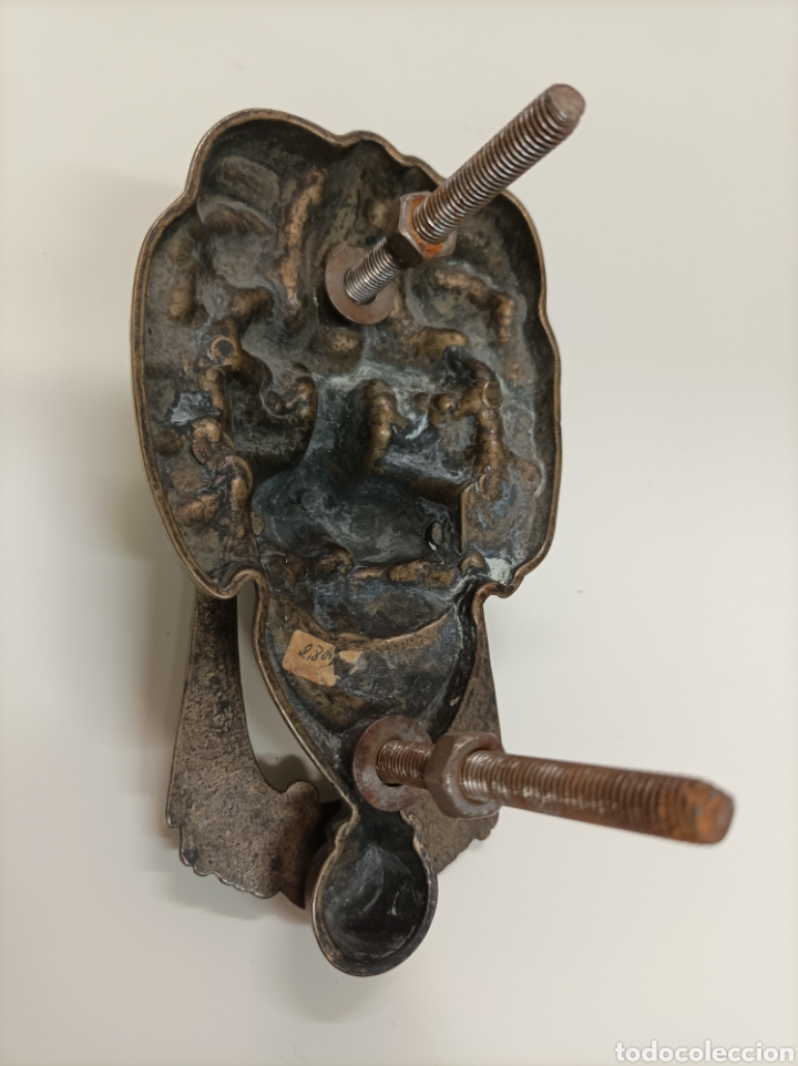 Antig&uuml;edades: Llamador Le&oacute;n bronce - Foto 4