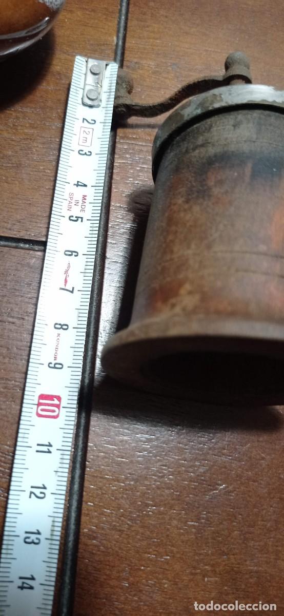 Antig&uuml;edades: ANTIGUO MOLINILLO DE PIMIENTA DE MADERA Y METAL - Foto 6