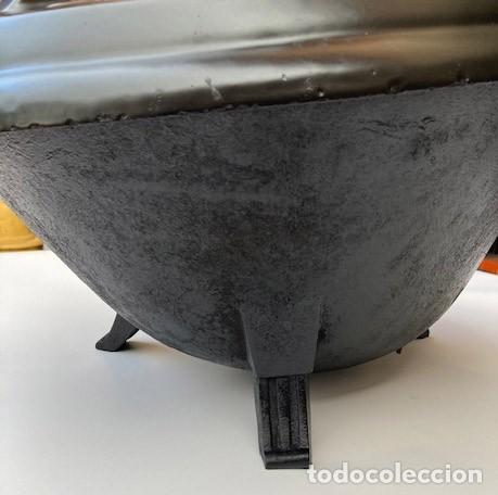 Antig&uuml;edades: Carbonera de hierro fundido - Foto 6
