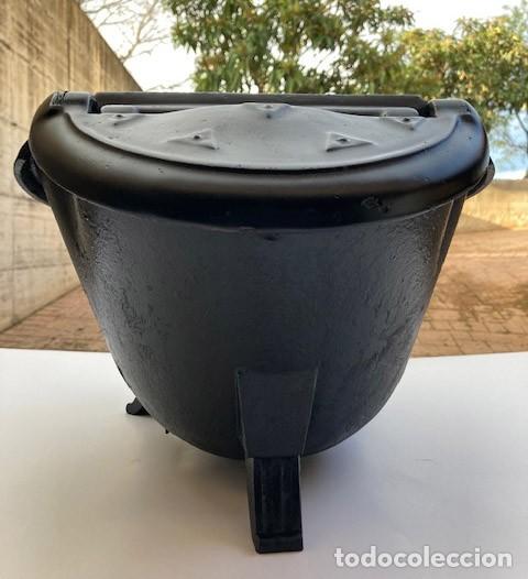 Antig&uuml;edades: Carbonera de hierro fundido - Foto 3