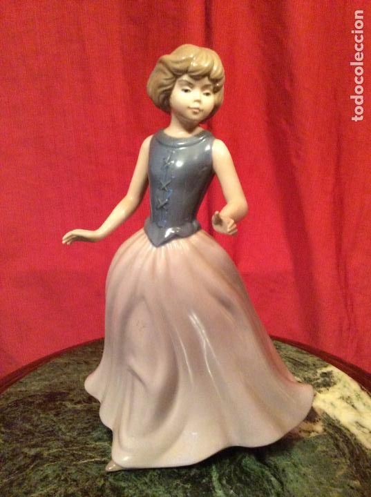 Antig&uuml;edades: PRECIOSA FIGURA - Foto 1