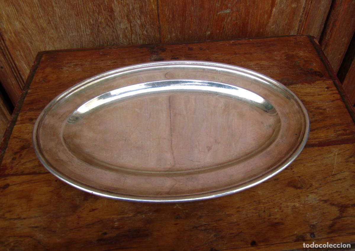 Antig&uuml;edades: Bandeja ovalada en metal plateado - Foto 1