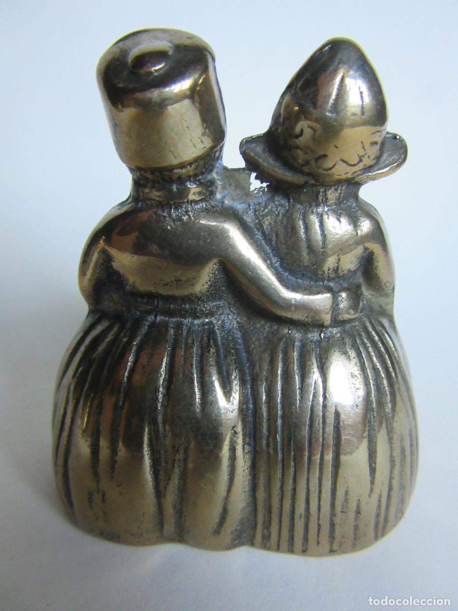 Antig&uuml;edades: CAMPANAS DE BRONCE CON FIGURAS DE MUJER - Foto 4