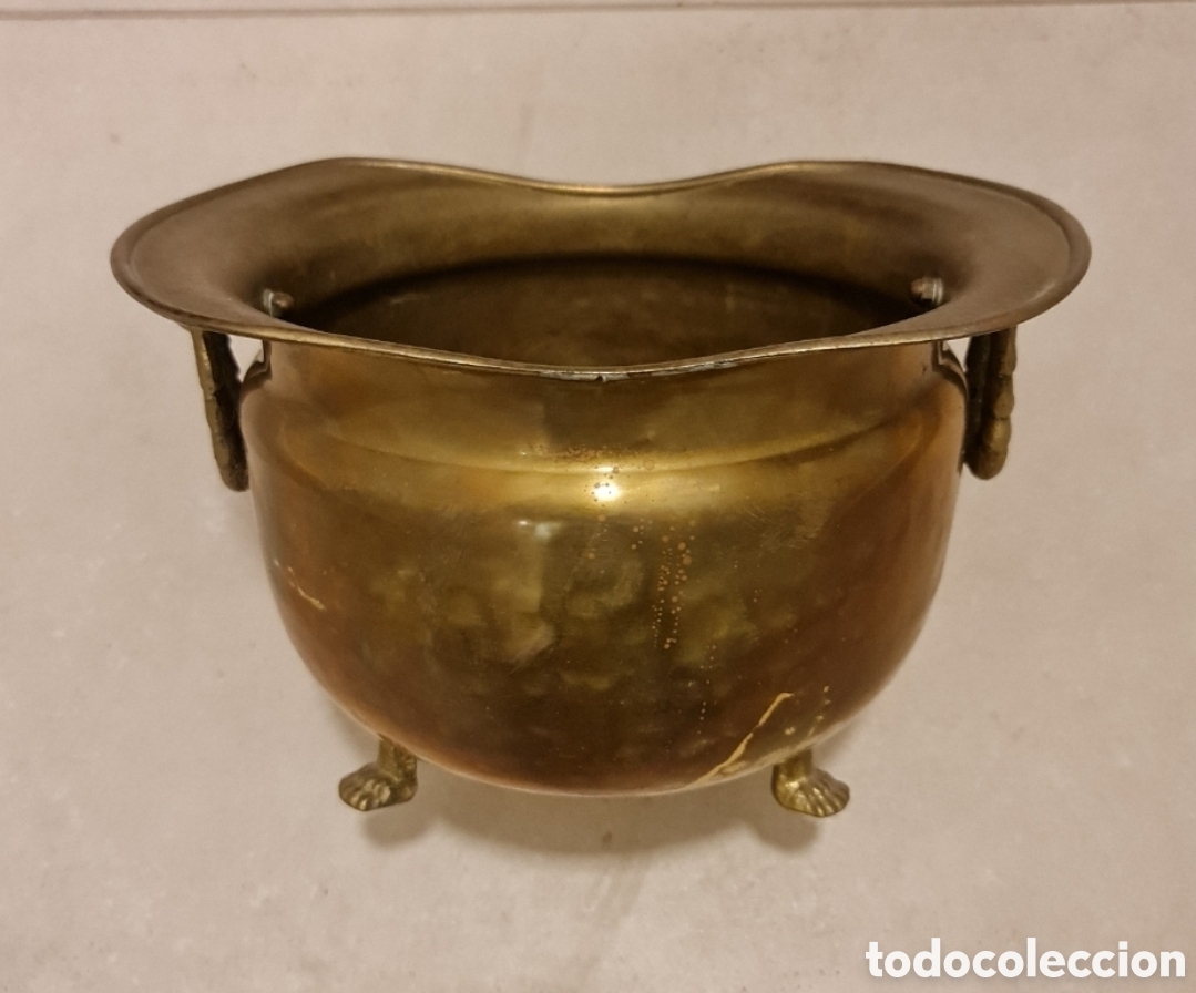 Antig&uuml;edades: Cuenco de bronce con asas. - Foto 1