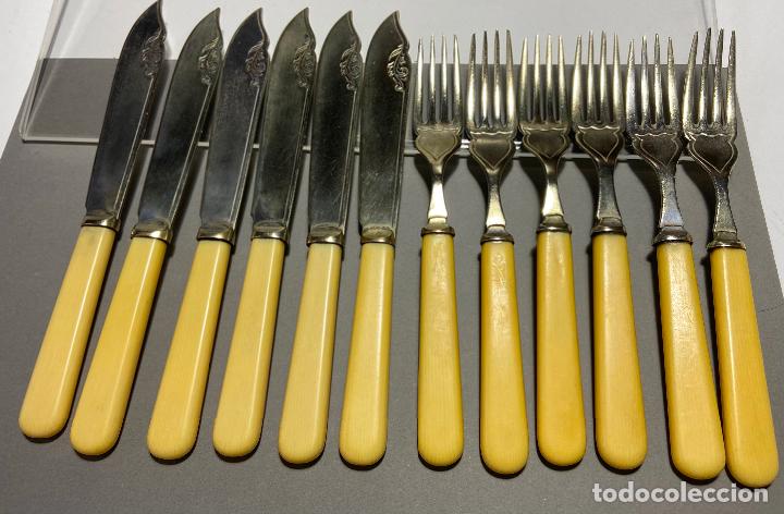 Antiguidades: 139.- Juego 6 cuchillos y 6 tenedores postres tartas. Yeoman plate EPNS. England