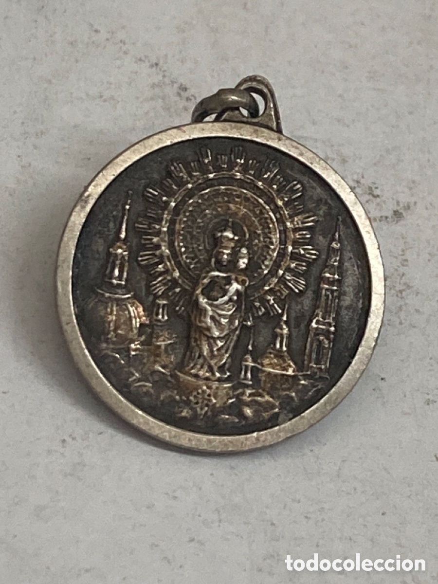 Antig&uuml;edades: Medalla de plata religiosa - Foto 2