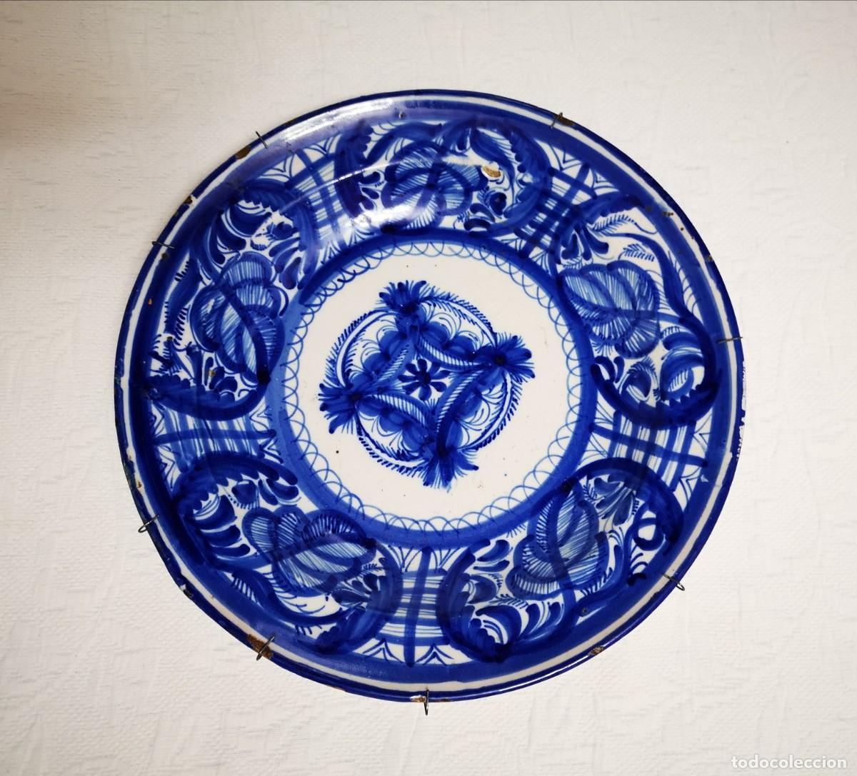 Antig&uuml;edades: Antiguo plato de Manises - Foto 1