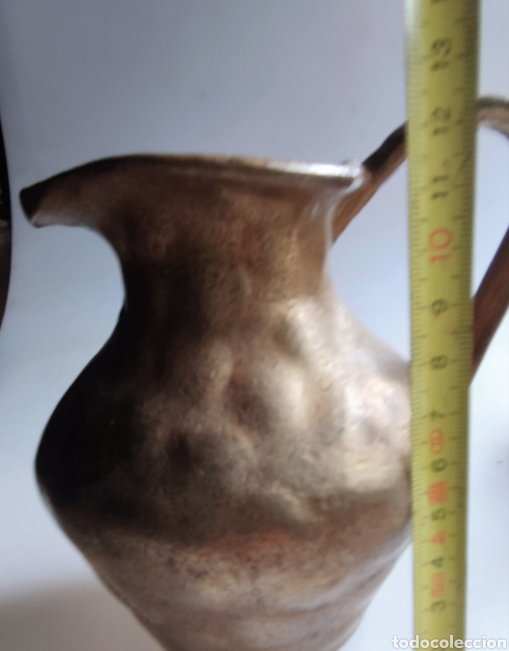 Antig&uuml;edades: Jarras de bronce macizas - Foto 2