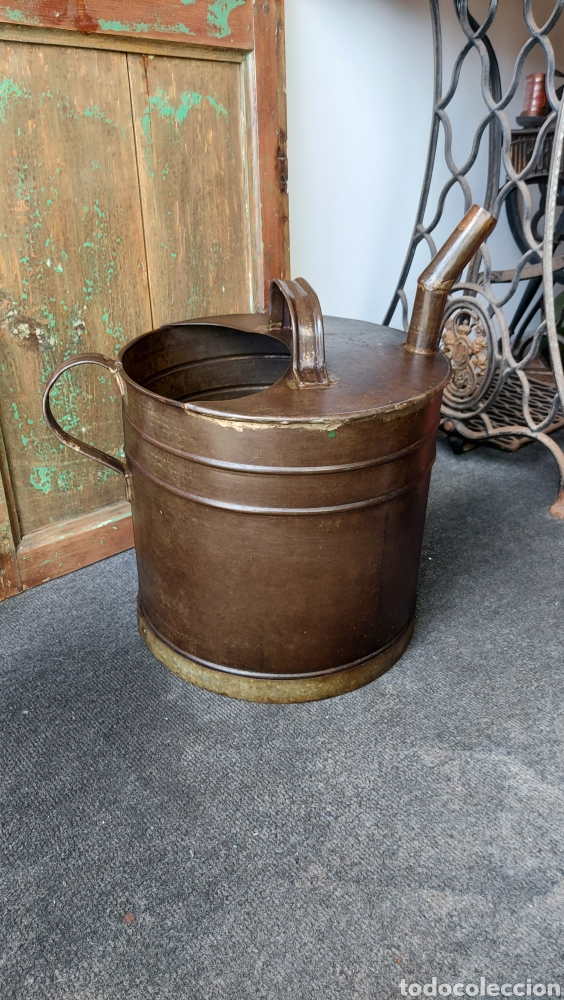 Antig&uuml;edades: Aceitera industrial. Circa 1930 - Foto 5
