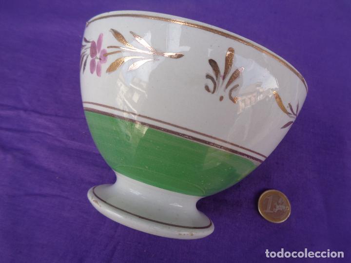 Antig&uuml;edades: ANTIGUO TAZ&Oacute;N REFLEJO VERDE Y FLORES. - Foto 4