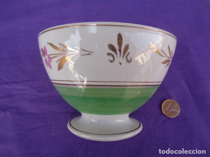 Antig&uuml;edades: ANTIGUO TAZ&Oacute;N REFLEJO VERDE Y FLORES. - Foto 1