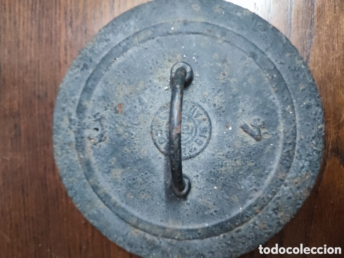 Antig&uuml;edades: PAREJA TAPAS PARA OLLA DE HIERRO. - Foto 2