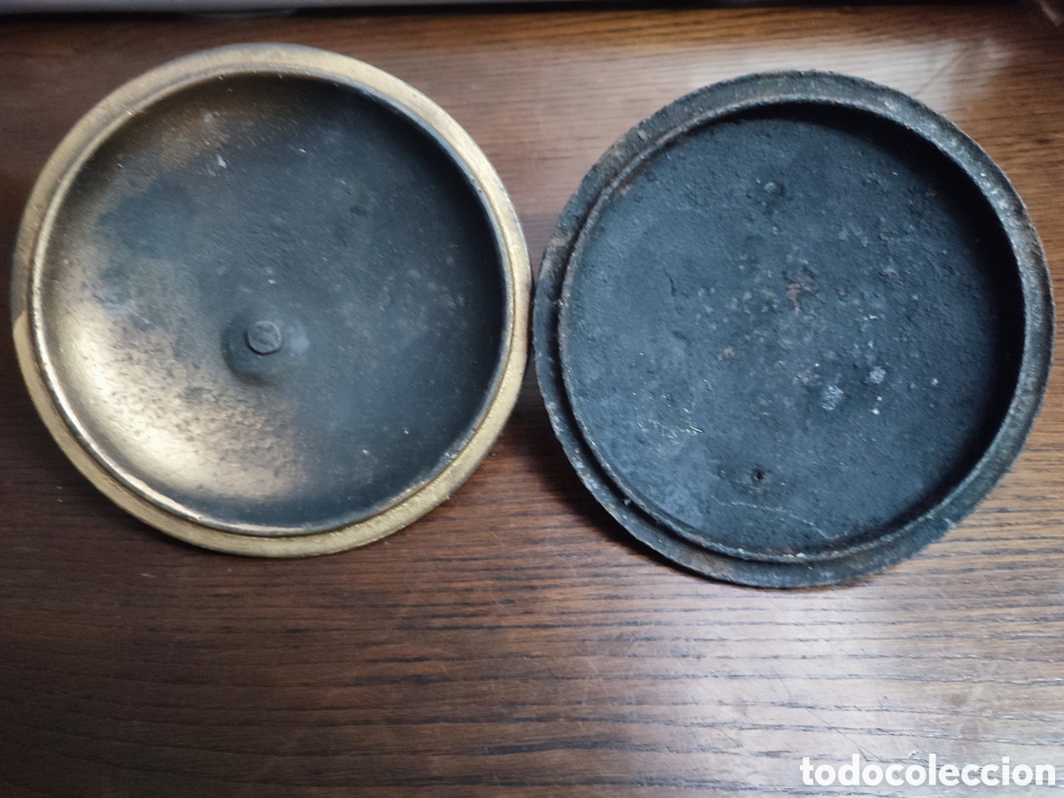 Antig&uuml;edades: PAREJA TAPAS PARA OLLA DE HIERRO. - Foto 5