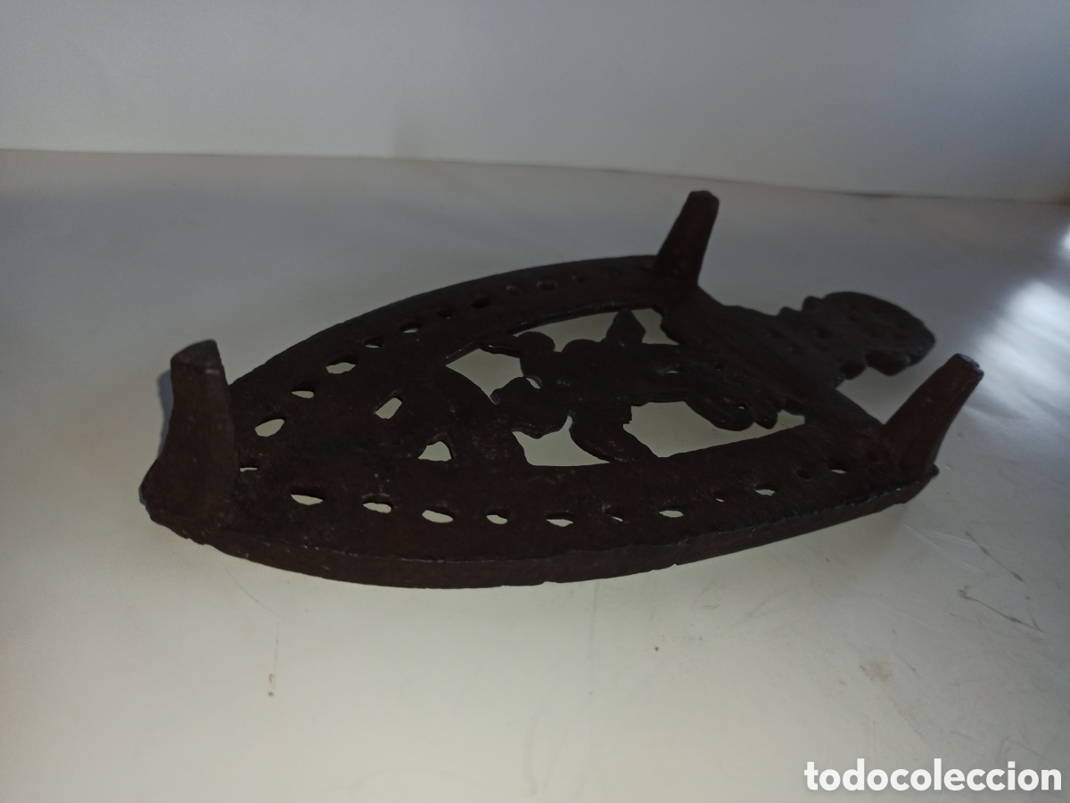 Antig&uuml;edades: Soporte plancha.......................... - Foto 3